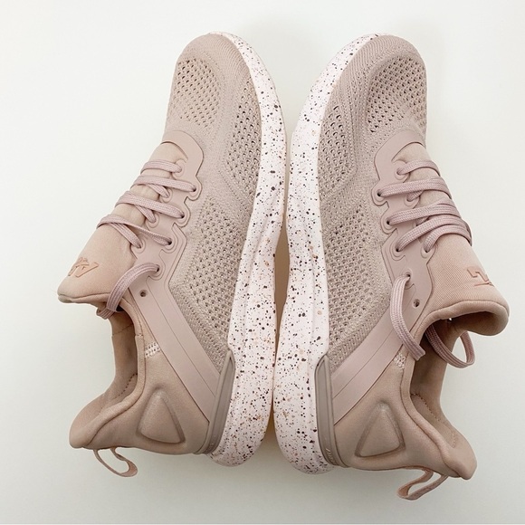 New! APL Techloom Sneakers in Rose Dust Speckle - Picture 5 of 8
